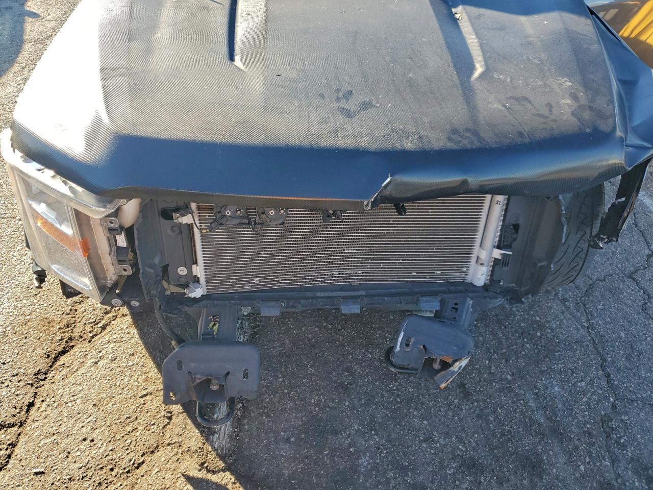 2022 Ford F150 VIN: 1FTMF1E52NKE23281 Lot: 94124625