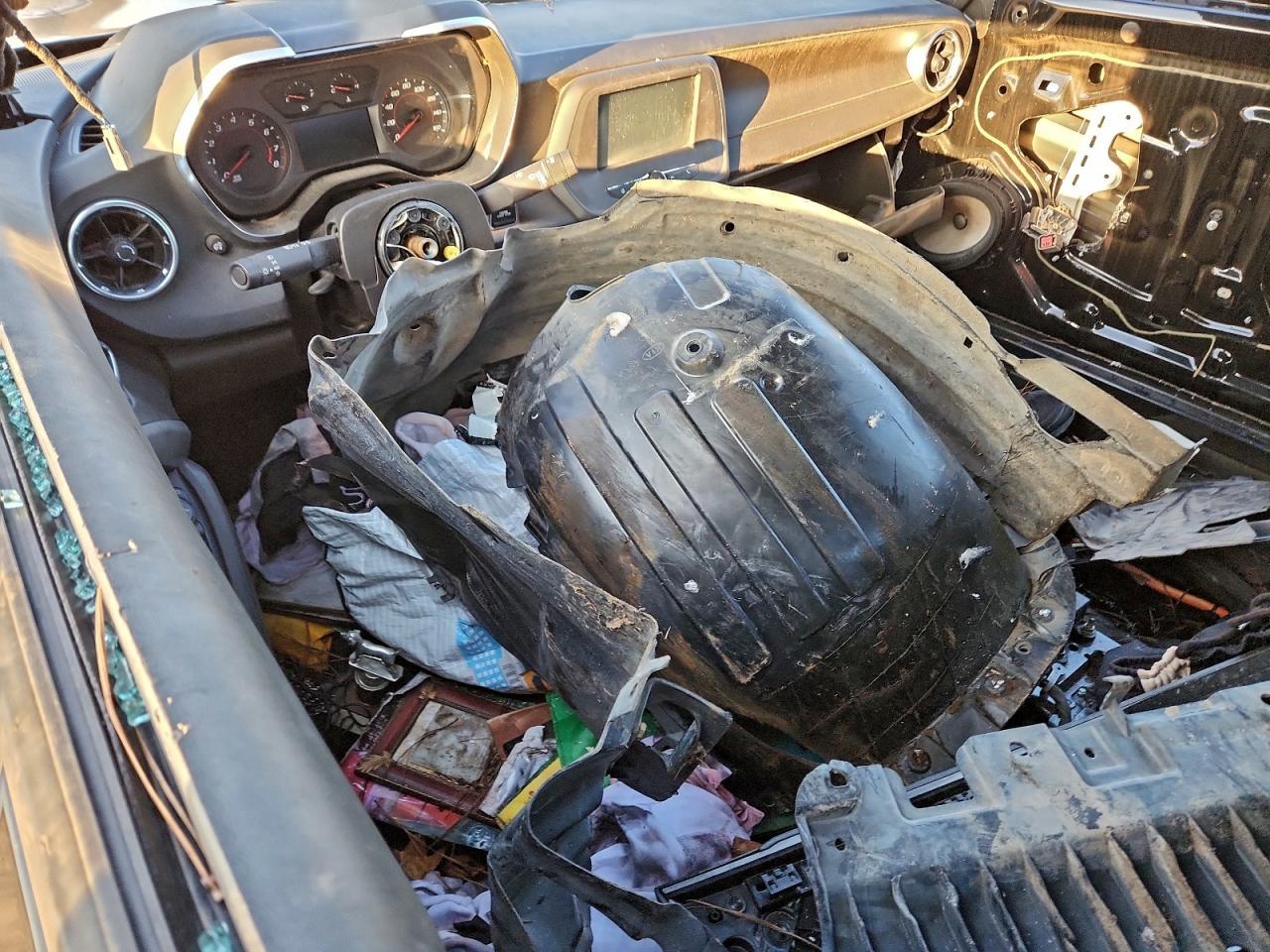 2017 Chevrolet Camaro Lt VIN: 1G1FB3DX4H0101981 Lot: 93913255