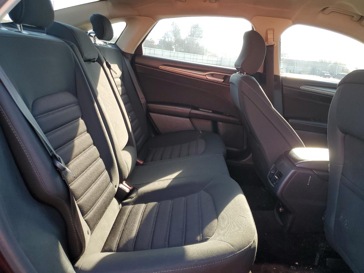 2017 Ford Fusion Se VIN: 3FA6P0H79HR394543 Lot: 89864255