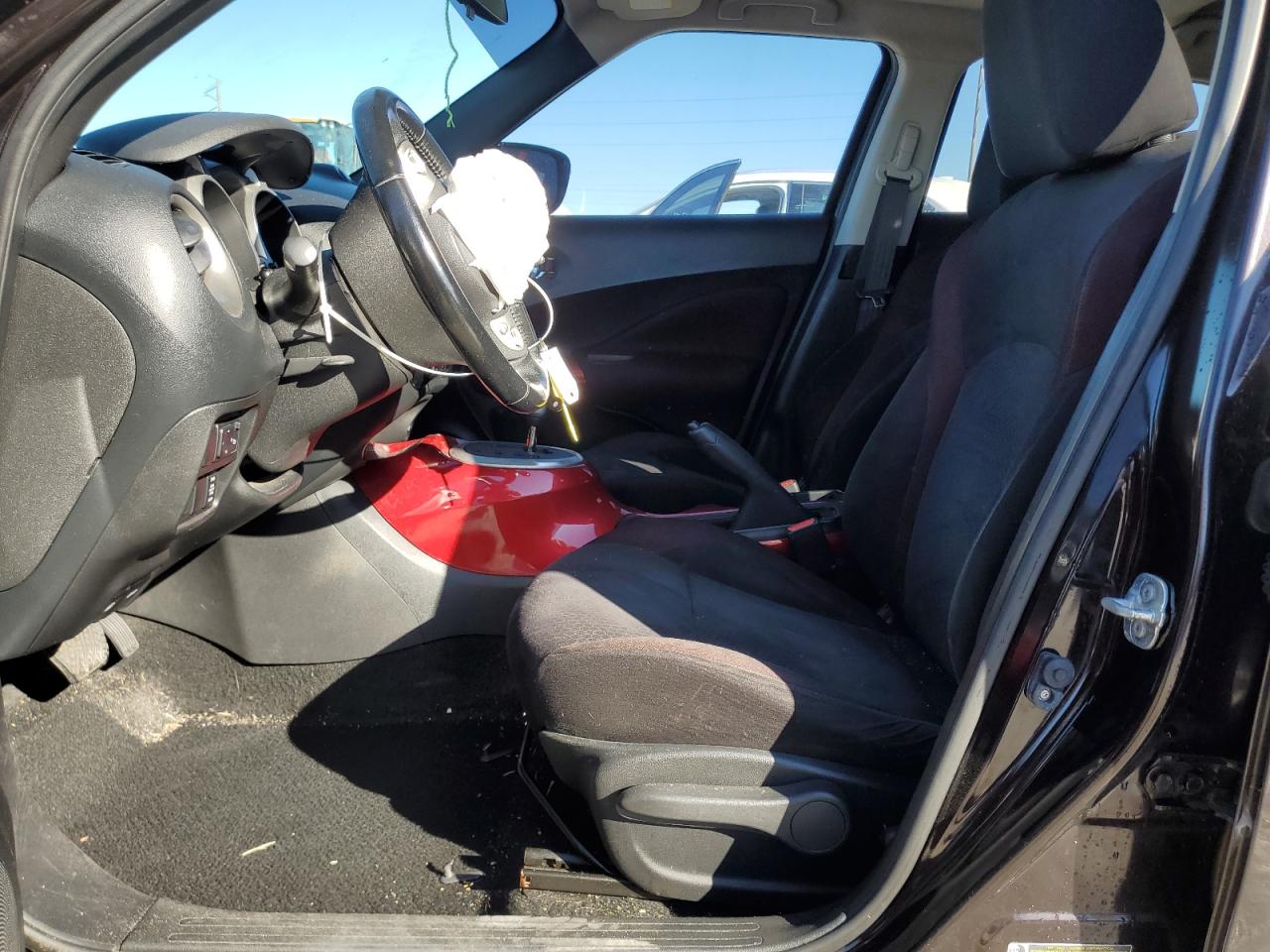 2015 Nissan Juke S VIN: JN8AF5MV9FT557507 Lot: 91941855