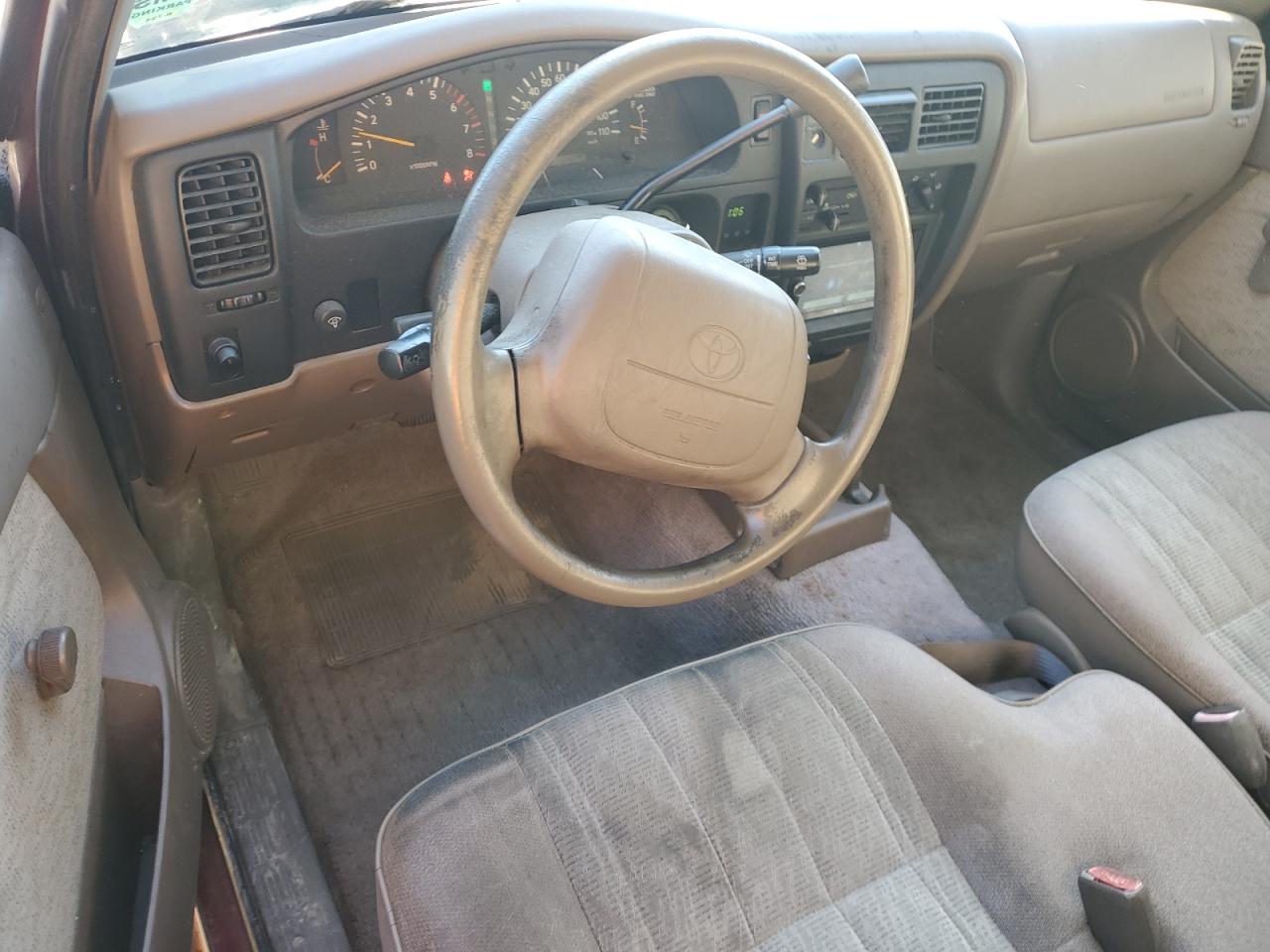 1998 Toyota Tacoma Xtracab VIN: 4TAVL52N0WZ005718 Lot: 93497155