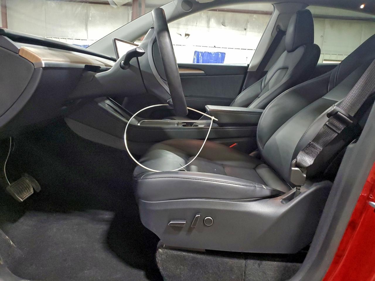 2023 Tesla Model Y VIN: 7SAYGDEE7PA113174 Lot: 94640295