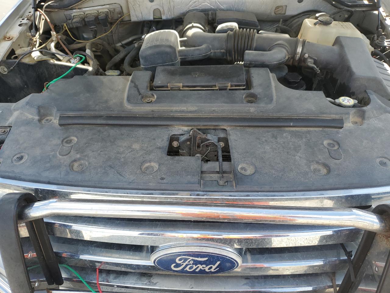 2010 Ford Expedition Xlt VIN: 1FMJU1F58AEA94260 Lot: 92676915