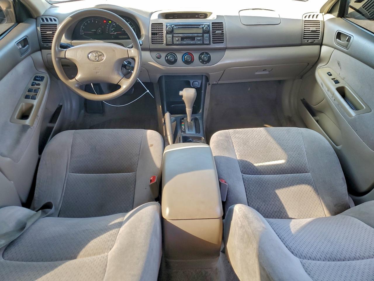 2004 Toyota Camry Le VIN: 4T1BE32K44U265492 Lot: 94089125