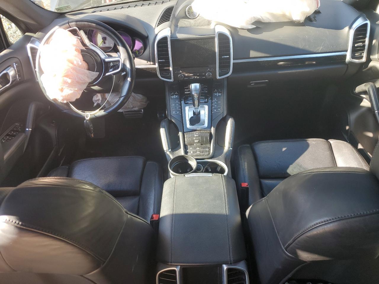 2017 Porsche Cayenne Se Hybrid Platinum VIN: WP1AE2A24HLA71664 Lot: 91930935