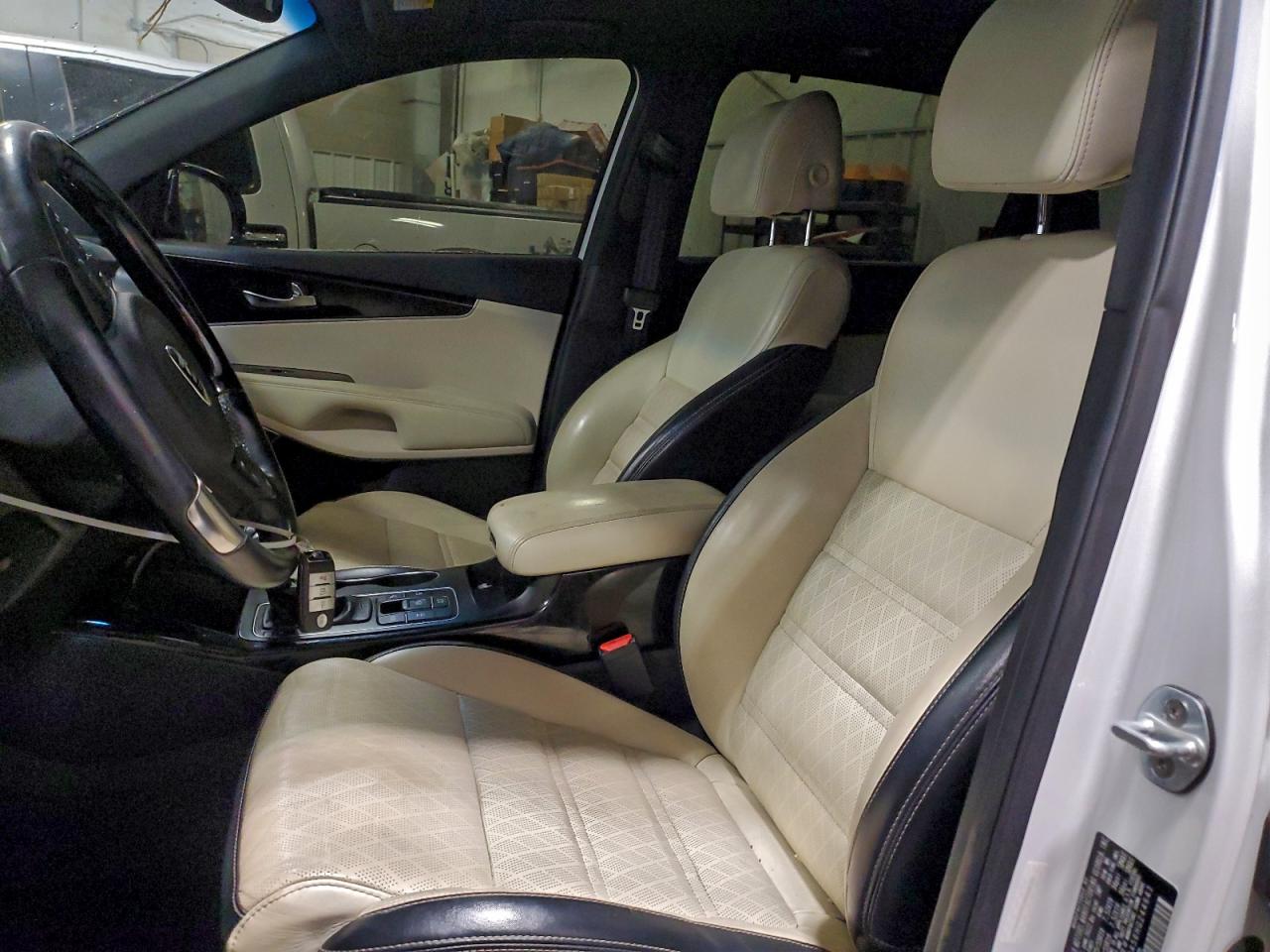 2017 Kia Sorento Sx VIN: 5XYPKDA56HG244641 Lot: 94232625