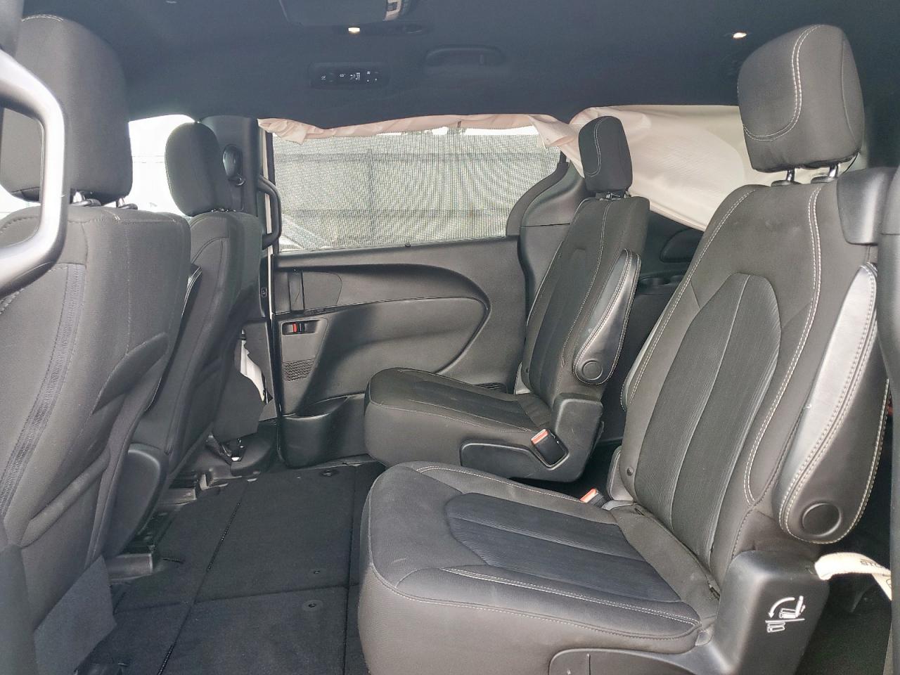 2020 Chrysler Pacifica Touring VIN: 2C4RC1FG9LR204038 Lot: 93822505