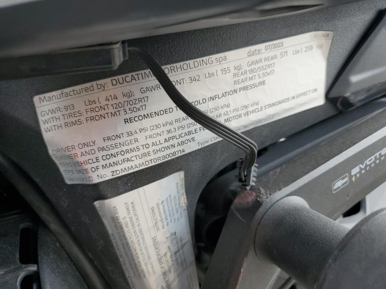 2024 Ducati Monster VIN: ZDMMAMDT0RB008714 Lot: 93854465