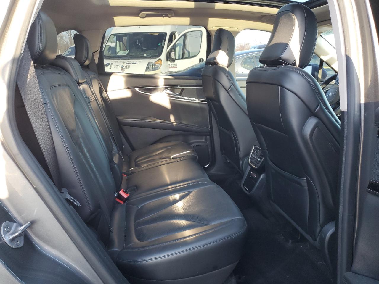 2022 Lincoln Nautilus Reserve VIN: 2LMPJ8K93NBL13474 Lot: 92513315