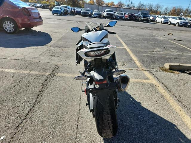 2025 HONDA CBR1000 RR  