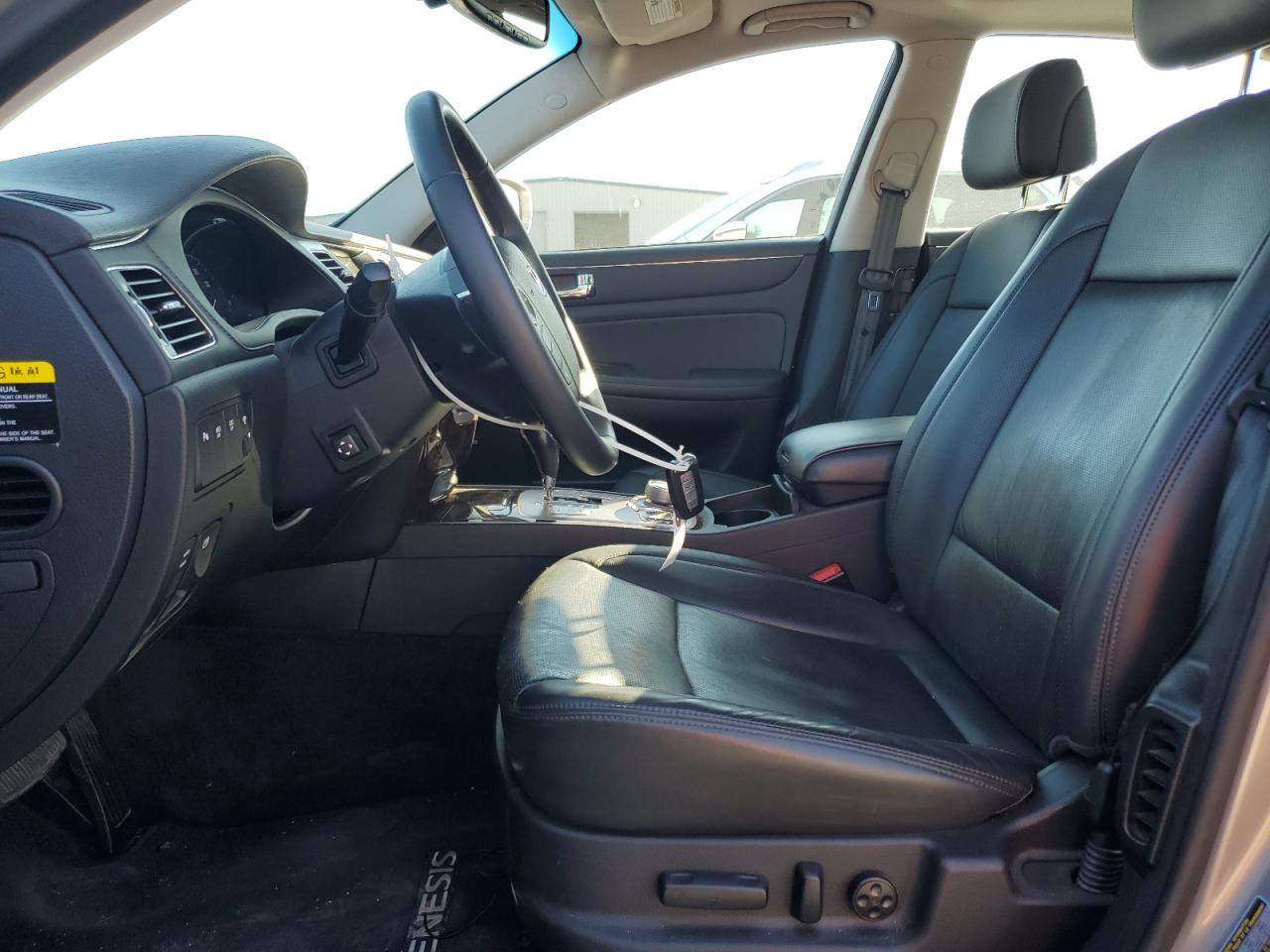 2011 Hyundai Genesis 3.8L VIN: KMHGC4DE0BU121184 Lot: 91691415