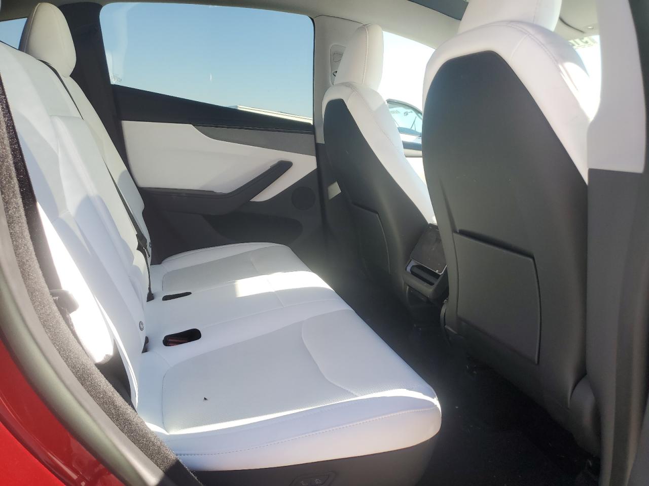 2026 Tesla Model Y VIN: 7SAYGDEE5TA486515 Lot: 91255345