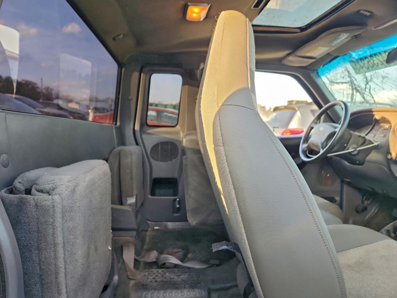 2001 Ford Ranger Super Cab VIN: 1FTYR14E21TA61354 Lot: 94236345