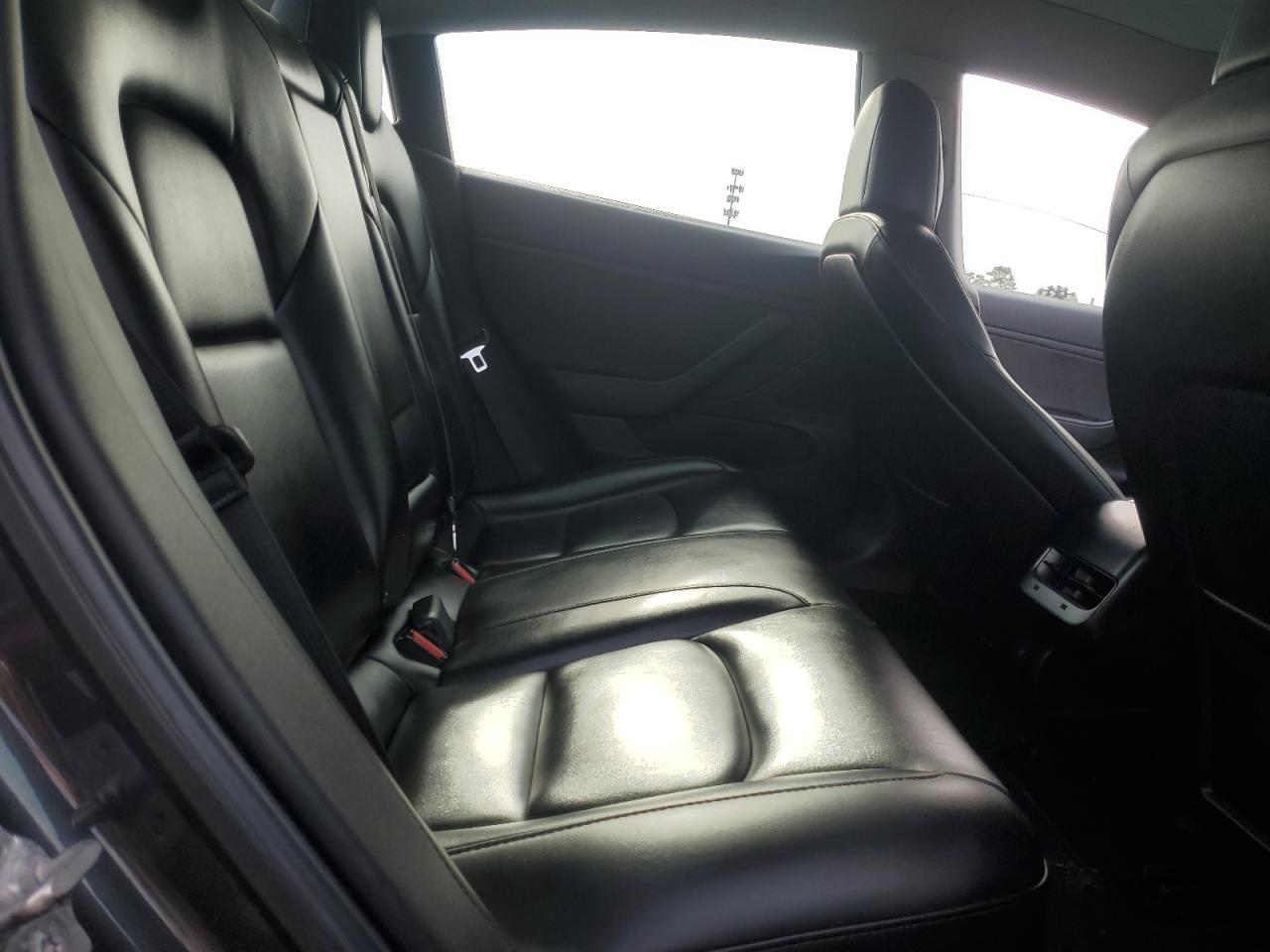 2019 Tesla Model 3 VIN: 5YJ3E1EB2KF389470 Lot: 92653045