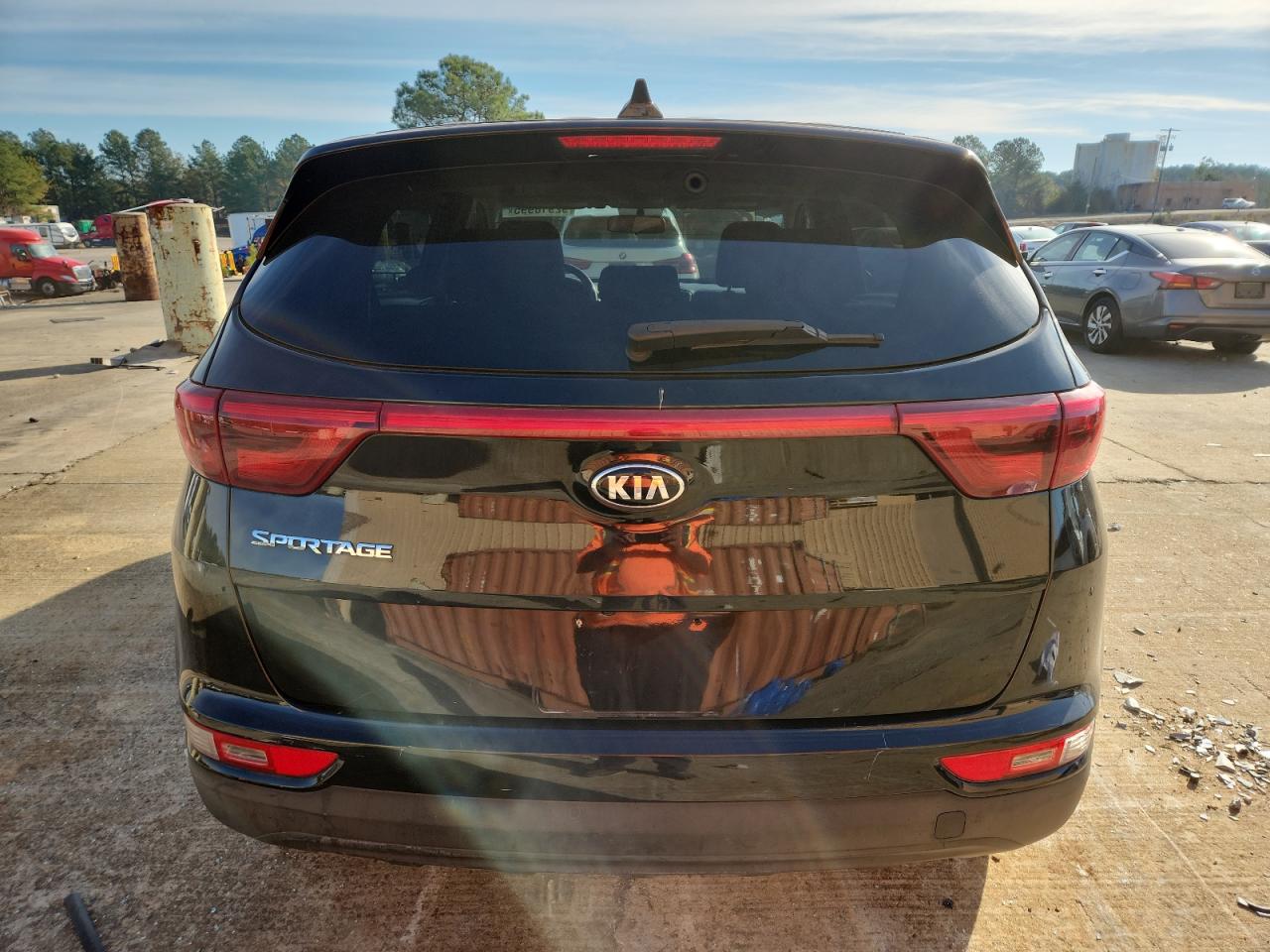 2018 Kia Sportage Lx VIN: KNDPMCAC4J7404389 Lot: 92918995