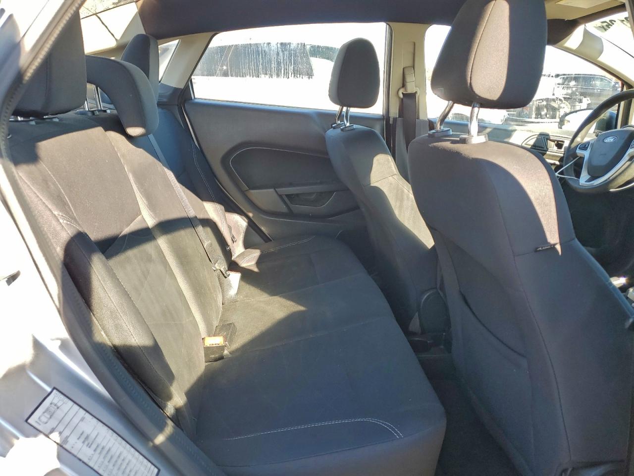 2019 Ford Fiesta Se VIN: 3FADP4BJ0KM131090 Lot: 93973195