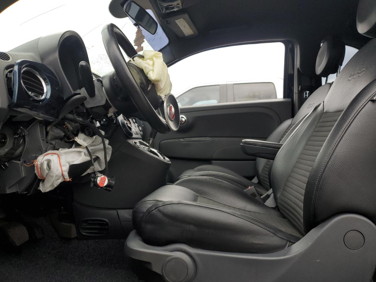 2015 Fiat 500 Sport VIN: 3C3CFFBR4FT638679 Lot: 92573355