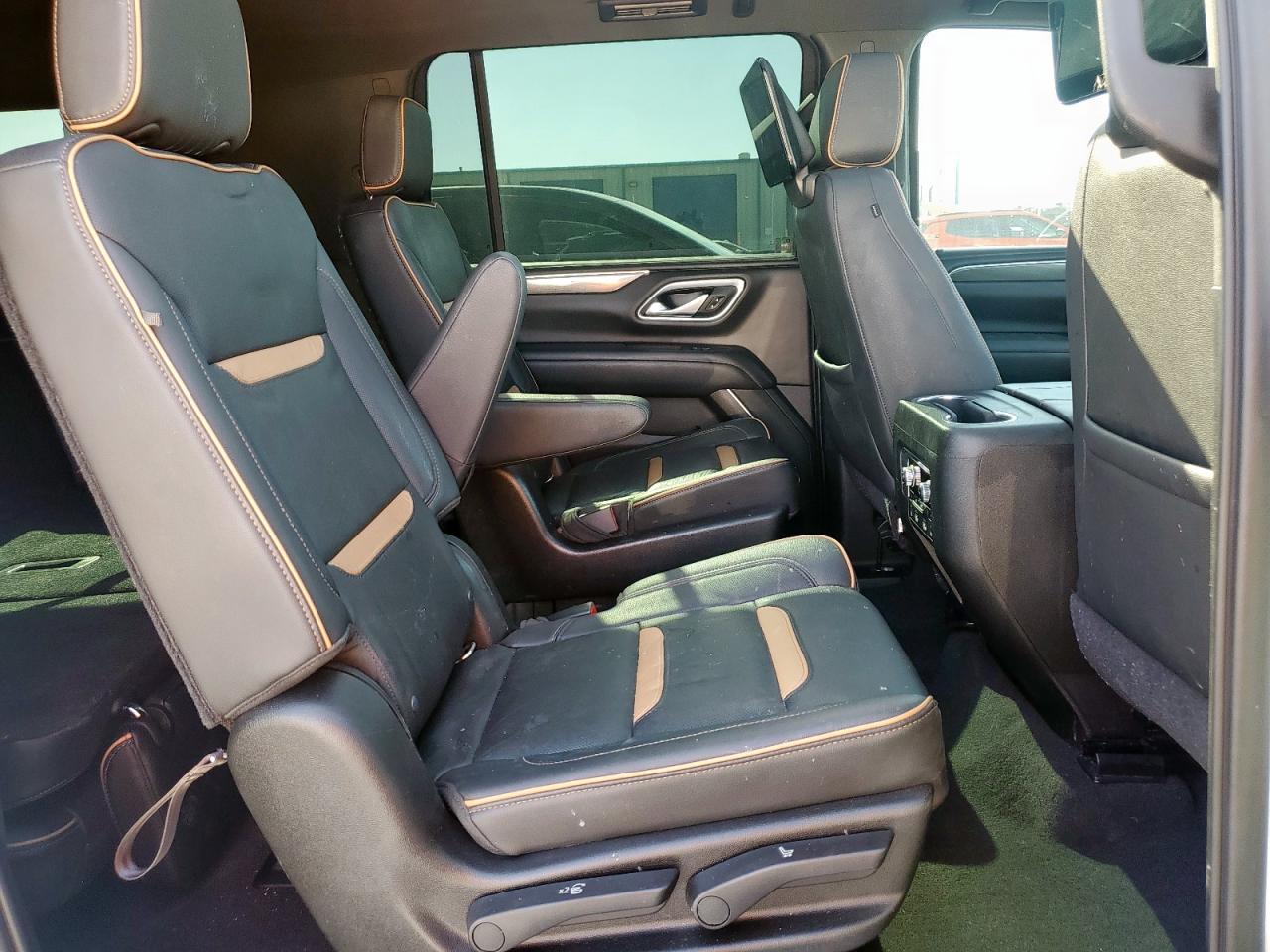 2021 GMC Yukon Xl K1500 At4 VIN: 1GKS2HKD1MR176398 Lot: 91484235