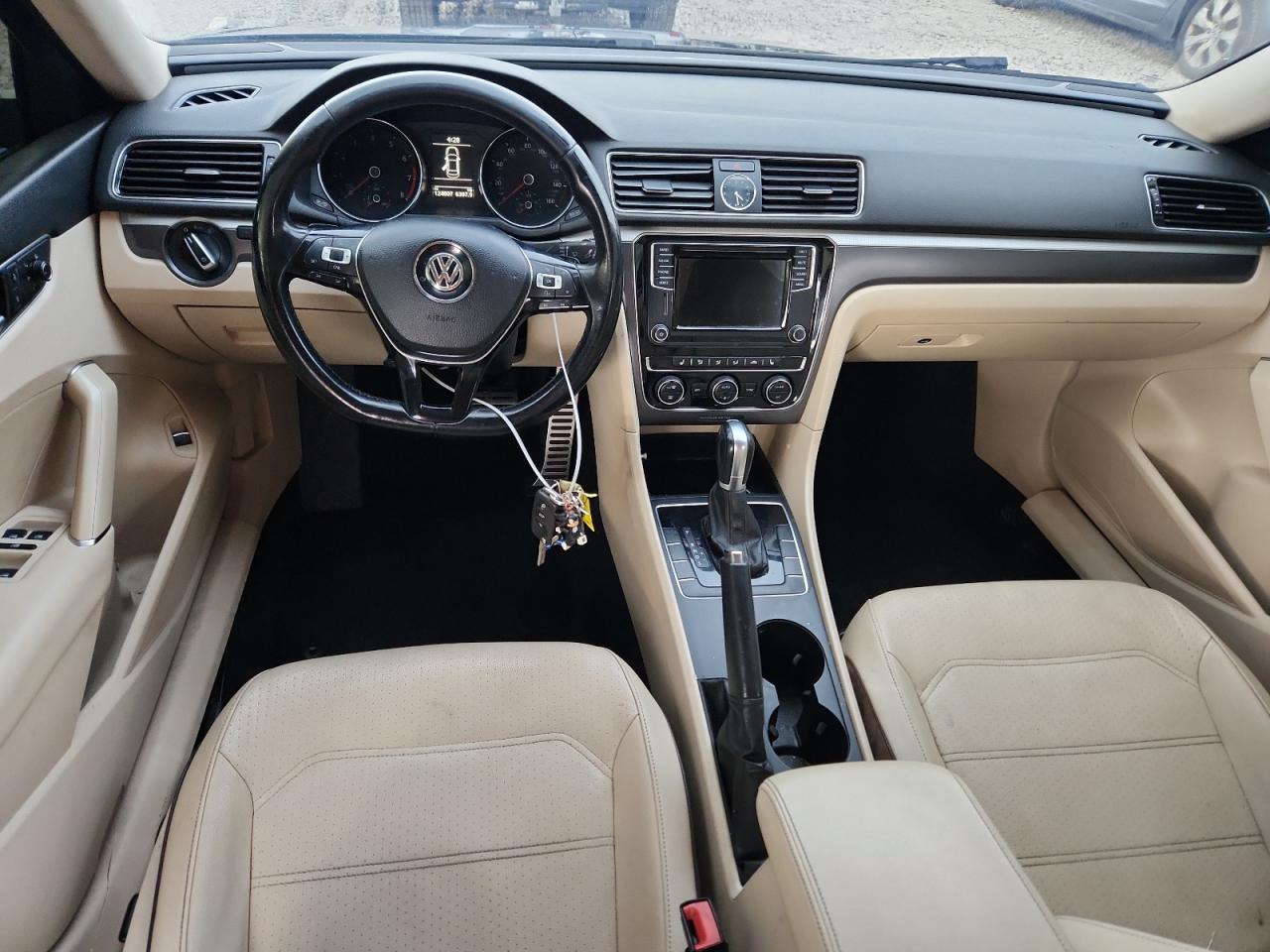 2017 Volkswagen Passat R-Line VIN: 1VWDT7A37HC010784 Lot: 93087055