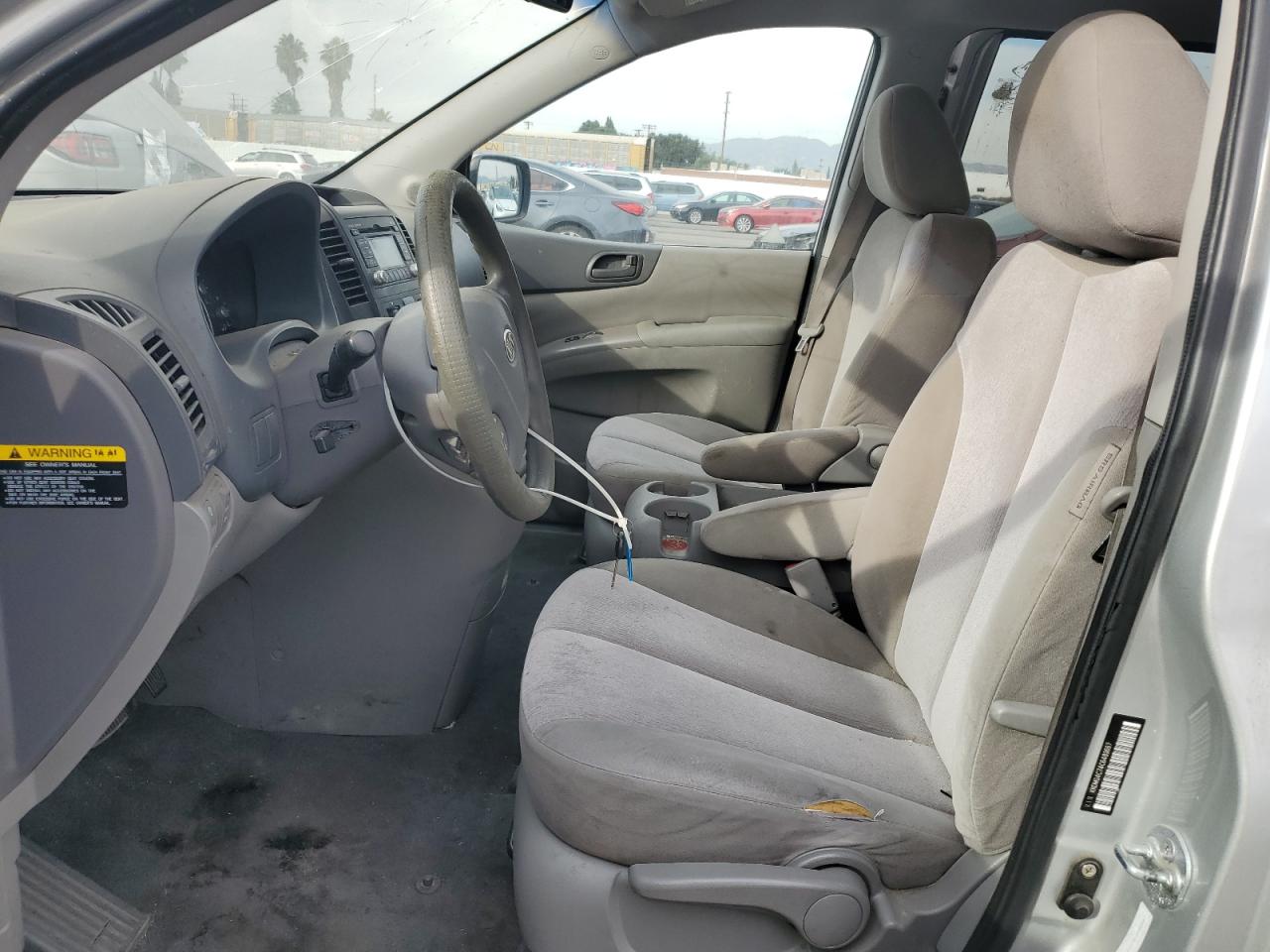 2012 Kia Sedona Lx VIN: KNDMG4C74C6483667 Lot: 92509525