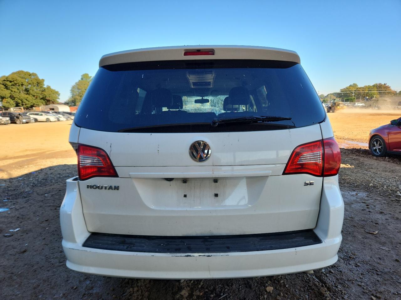 2012 Volkswagen Routan Se VIN: 2C4RVABG1CR353947 Lot: 90893645