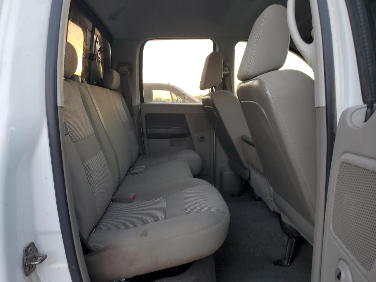 2006 Dodge Ram 1500 St VIN: 1D7HU18286S675777 Lot: 92346125