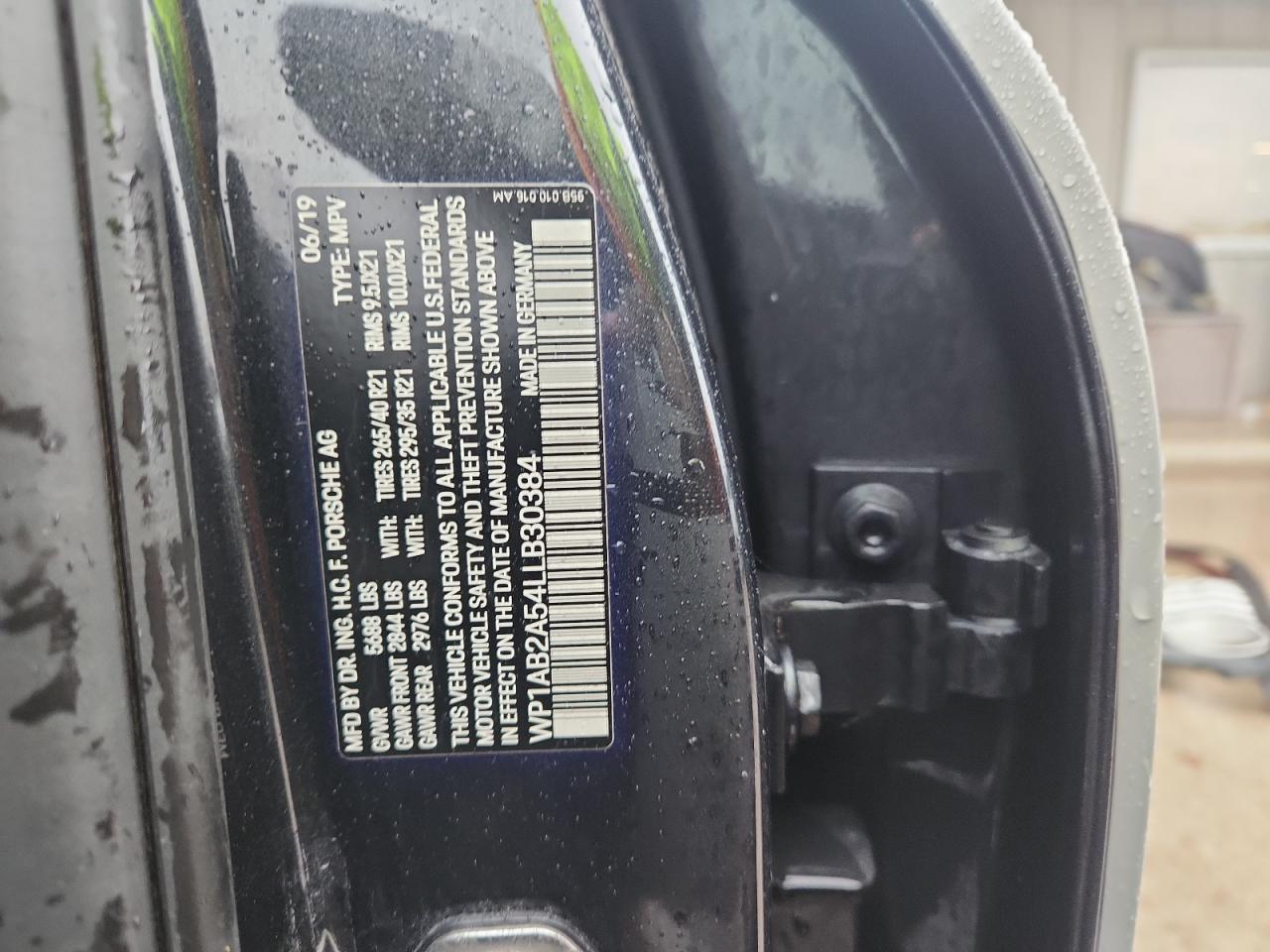 2020 Porsche Macan S VIN: WP1AB2A54LLB30384 Lot: 92011555