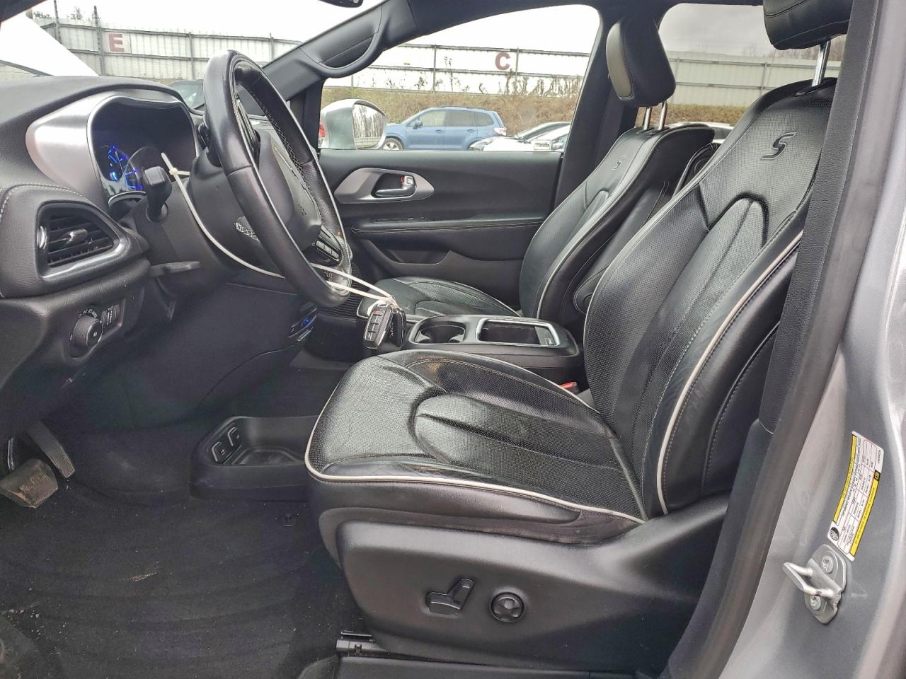 2020 Chrysler Pacifica Hybrid Limited VIN: 2C4RC1N72LR258234 Lot: 92594975