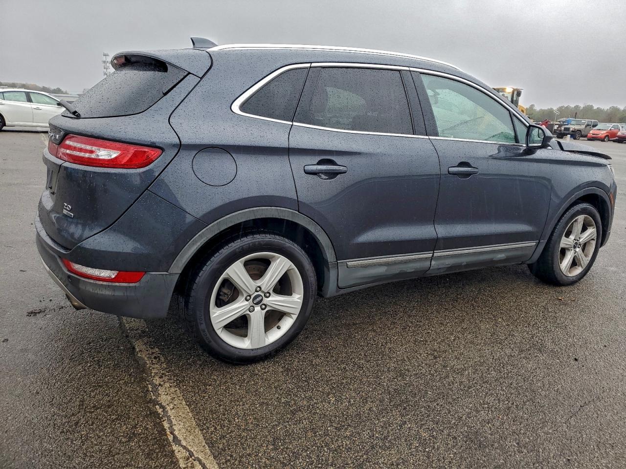 2015 Lincoln Mkc VIN: 5LMCJ1A92FUJ17876 Lot: 94589955