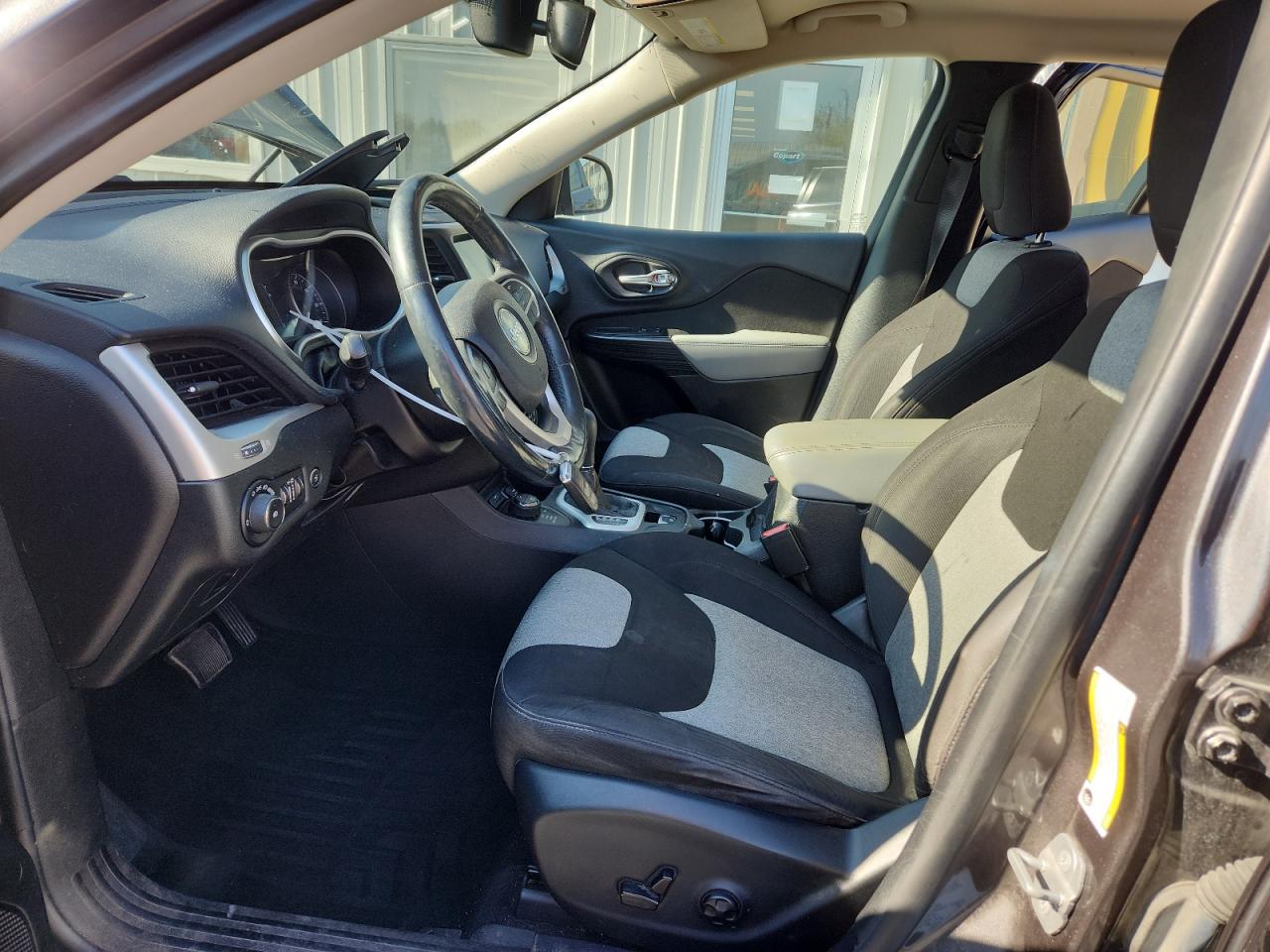 2014 Jeep Cherokee Latitude VIN: 1C4PJMCS2EW248030 Lot: 91428435