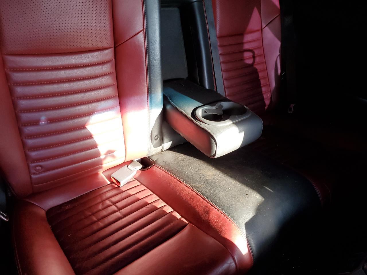 2013 Dodge Challenger R/T VIN: 2C3CDYBT0DH671052 Lot: 92800825