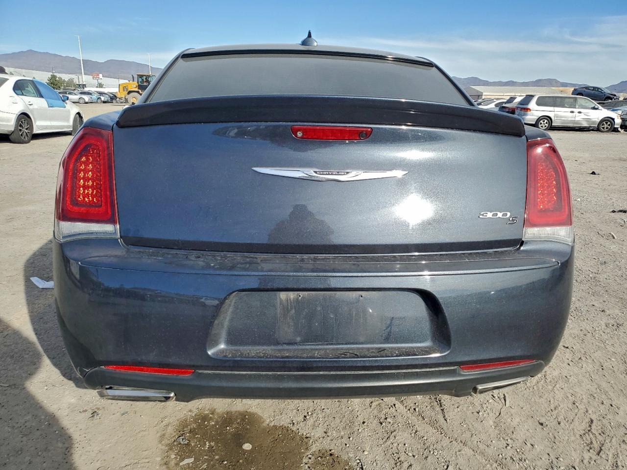 2019 Chrysler 300 S VIN: 2C3CCABG8KH573302 Lot: 94805985