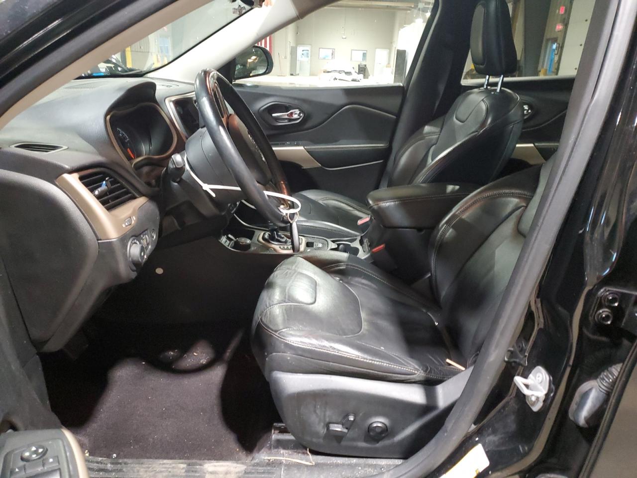 2018 Jeep Cherokee Limited VIN: 1C4PJMDB1JD569447 Lot: 93819055