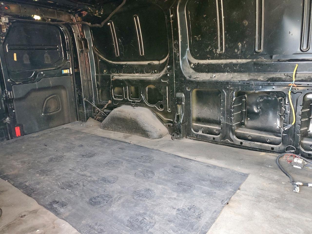 2015 Ford Transit Delivery Van VIN: 1FTNE1YM6FKB27353 Lot: 92745735