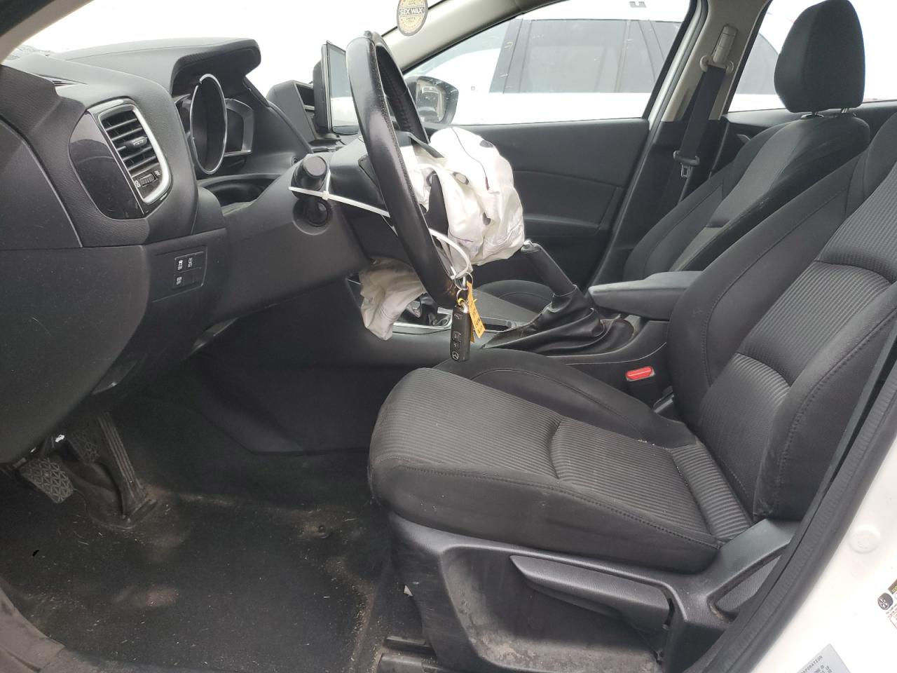 2014 Mazda 3 Touring VIN: JM1BM1L79E1130632 Lot: 92233895