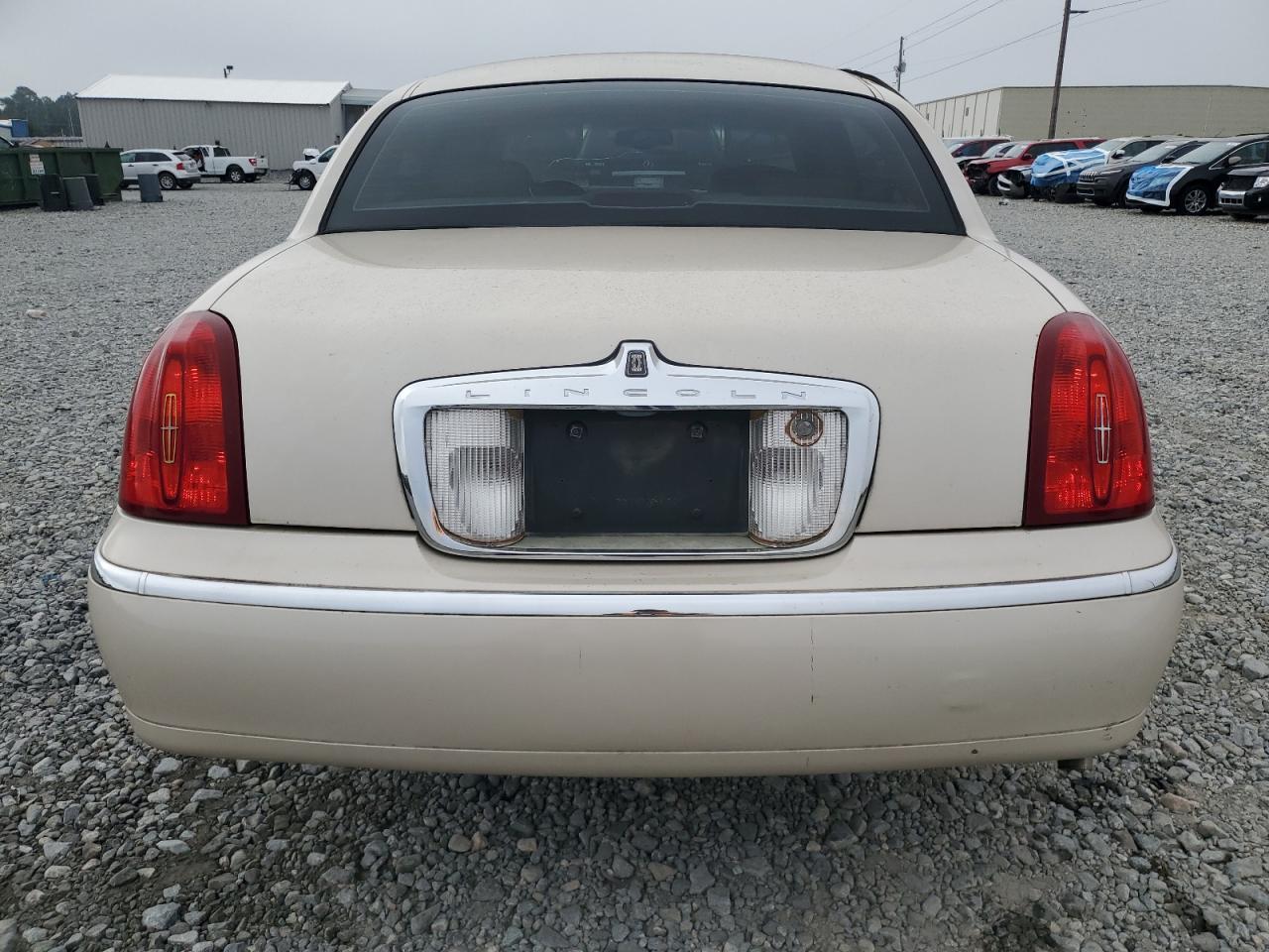2000 Lincoln Town Car Cartier VIN: 1LNHM83W5YY924884 Lot: 90859995
