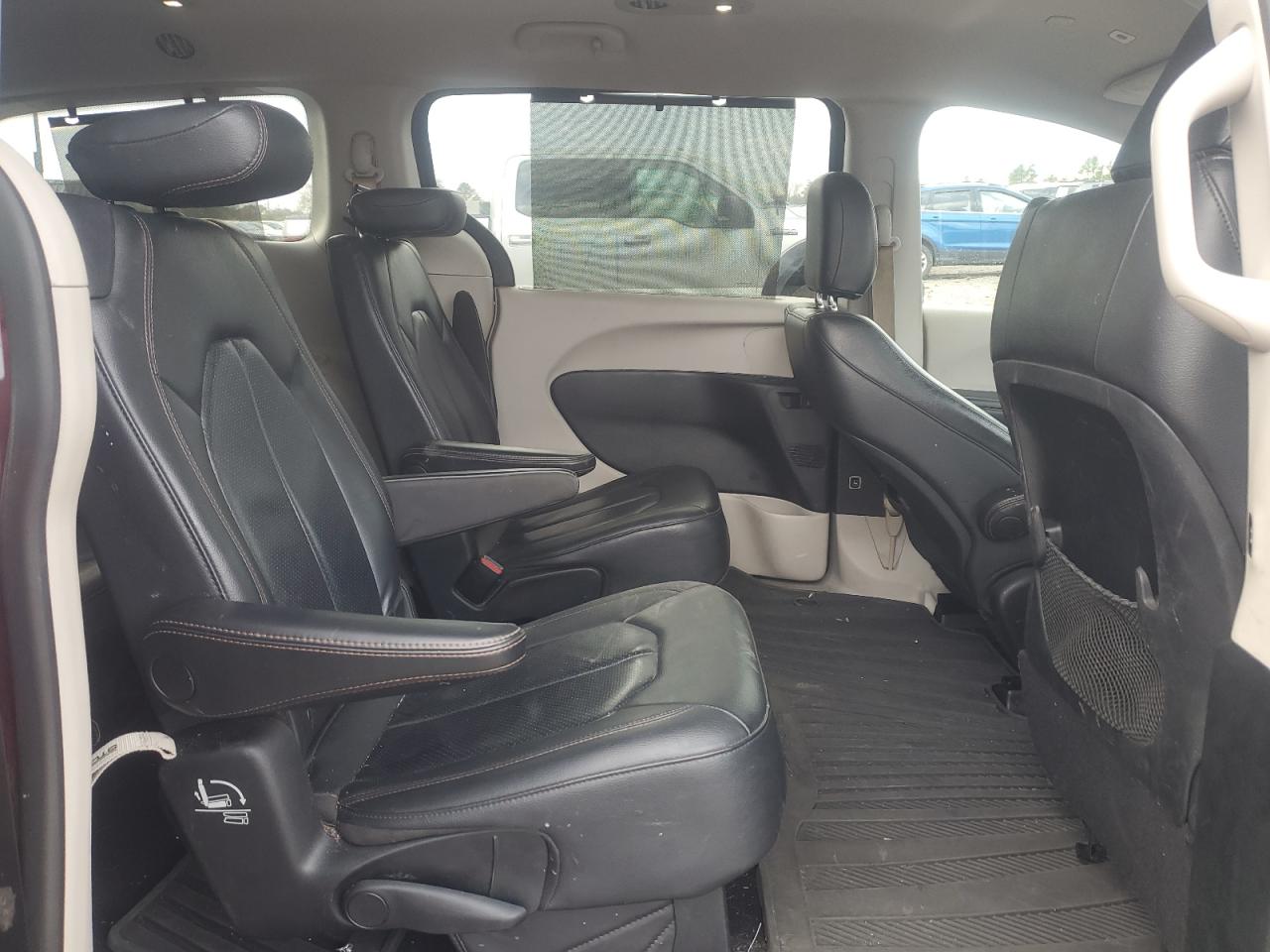 2019 Chrysler Pacifica Touring L VIN: 2C4RC1BG5KR583236 Lot: 91884955