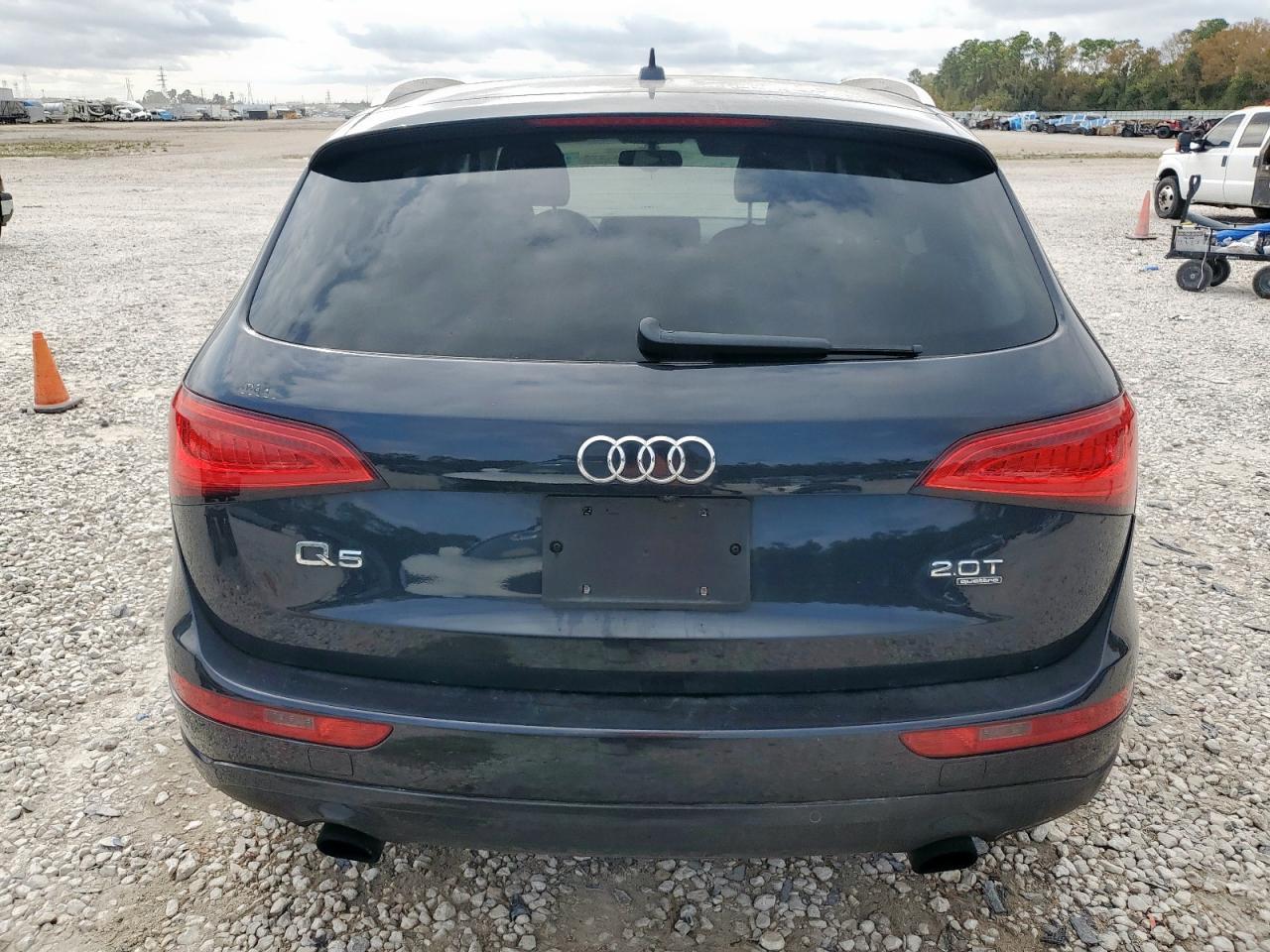 2014 Audi Q5 Premium Plus VIN: WA1LFAFP8EA124597 Lot: 92854005
