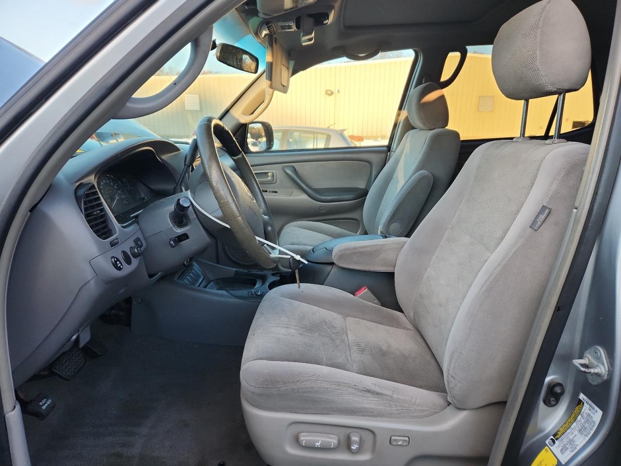 2006 Toyota Sequoia Sr5 VIN: 5TDBT44A46S277332 Lot: 92446365