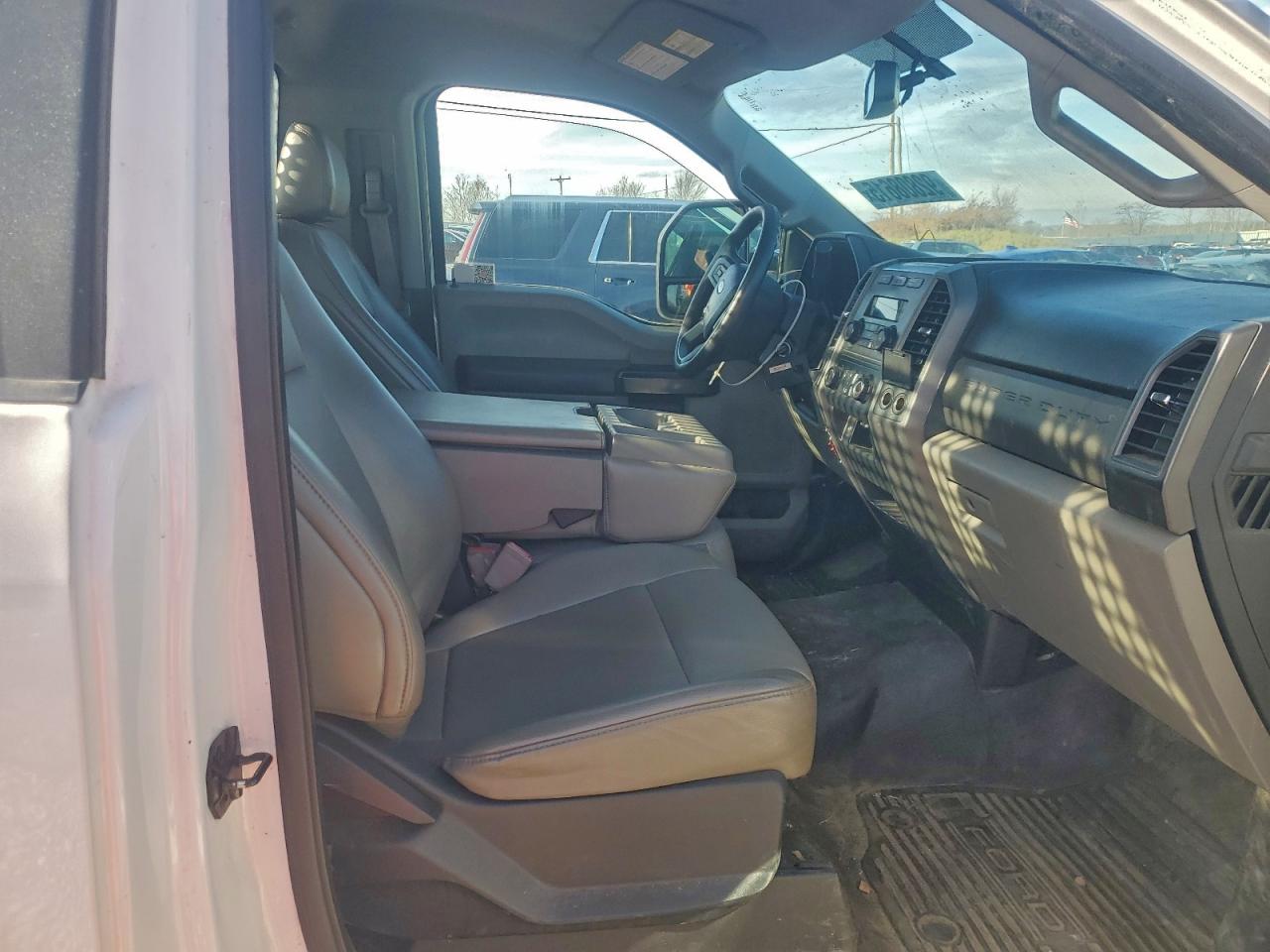 2019 Ford F250 Super Duty VIN: 1FTBF2A60KEC45859 Lot: 92808615