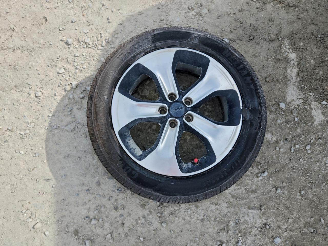 2018 Jeep Compass Latitude VIN: 3C4NJCBB1JT286593 Lot: 93118245