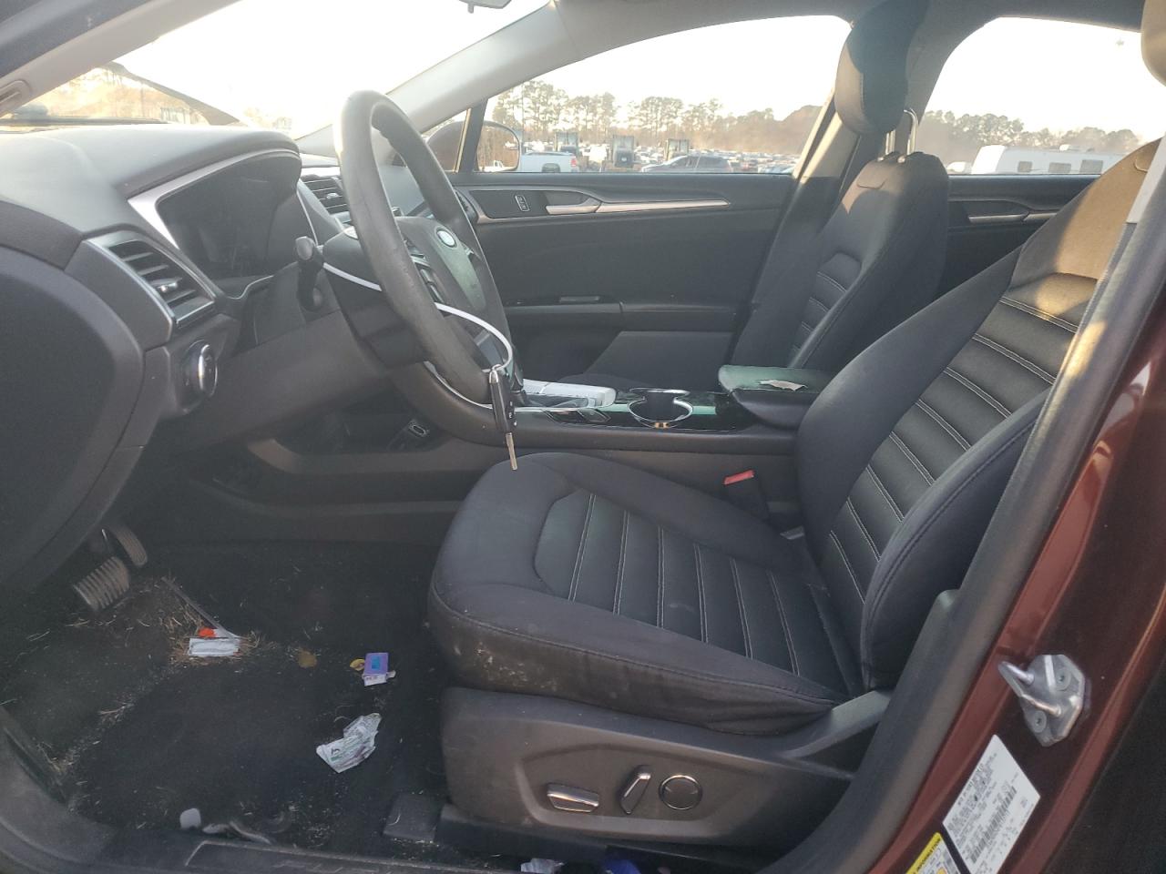 2010 Ford Fusion Se VIN: 3FA6P0HD4FR122713 Lot: 93300175