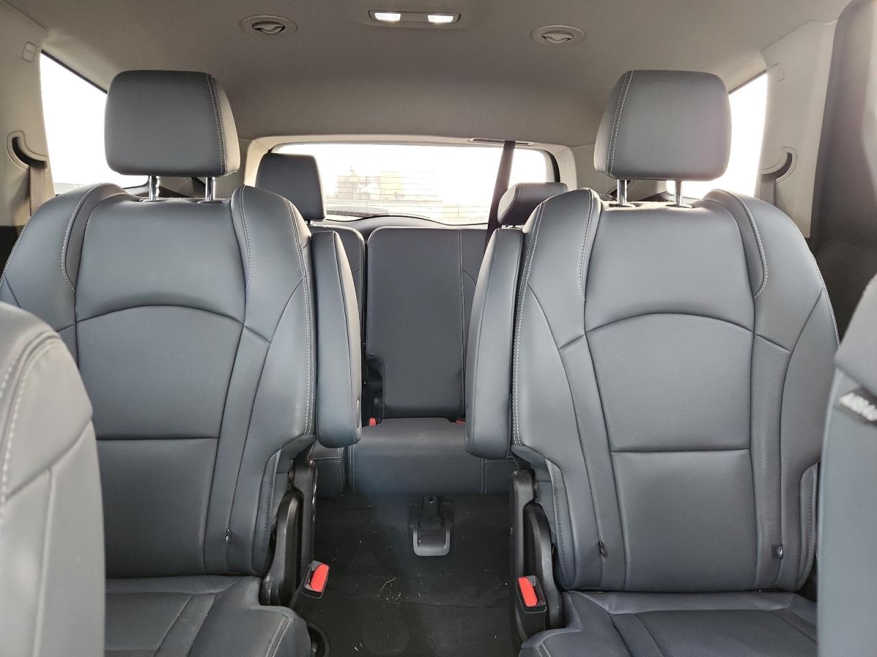 2019 Buick Enclave Essence VIN: 5GAERBKW7KJ302070 Lot: 92652475