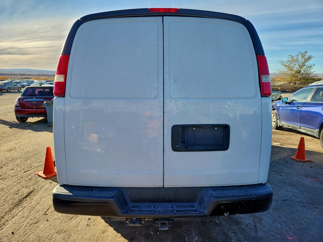 2018 GMC Savana G3500 VIN: 1GTZ7HFGXJ1188964 Lot: 94562595