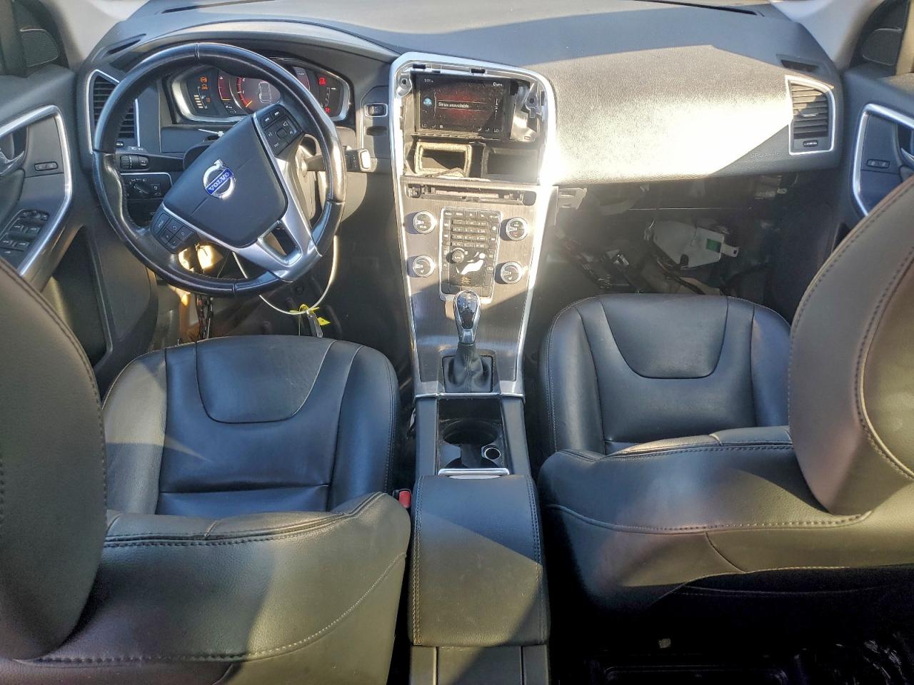 2016 Volvo Xc60 T5 Premier VIN: YV4612RK5G2795050 Lot: 93332635