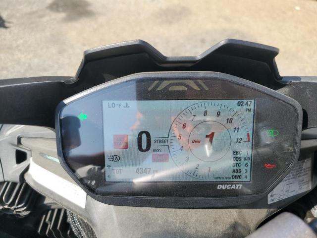 2024 DUCATI PANIGALE V2  