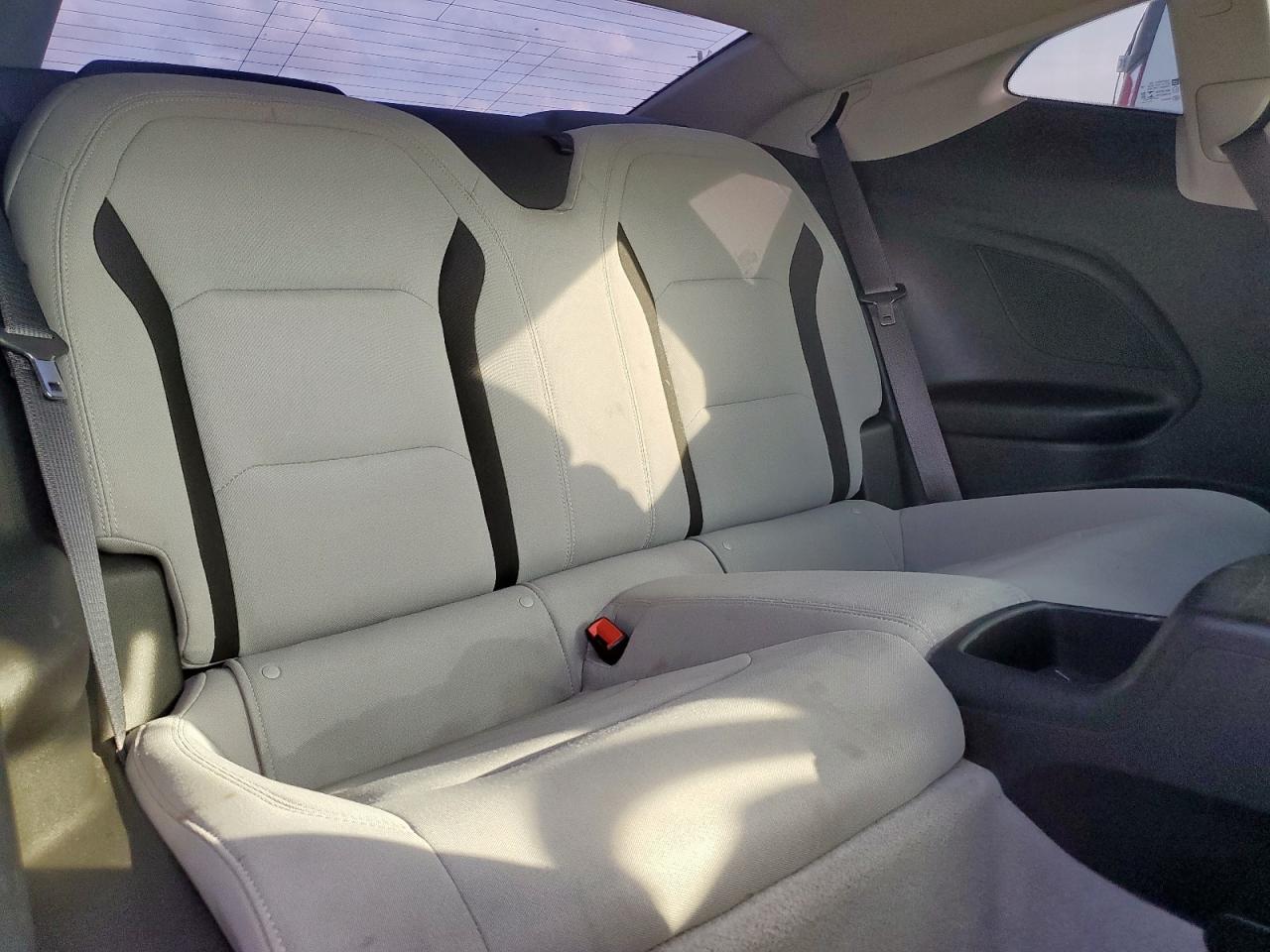 2022 Chevrolet Camaro Ls VIN: 1G1FB1RX3N0108929 Lot: 93106975