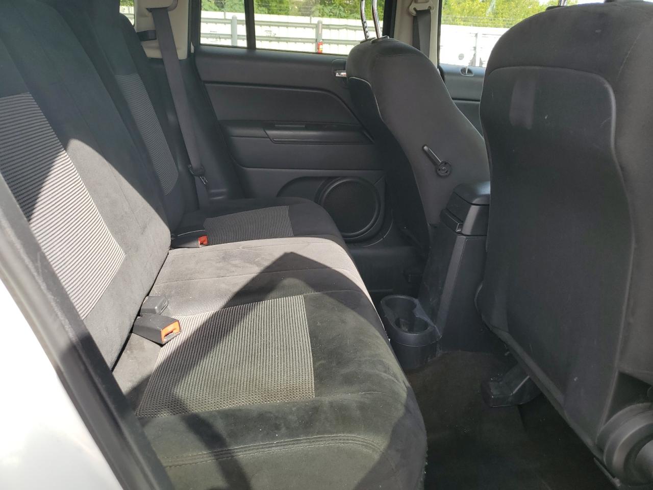 2016 Jeep Compass Sport VIN: 1C4NJCBA3GD611735 Lot: 90937285