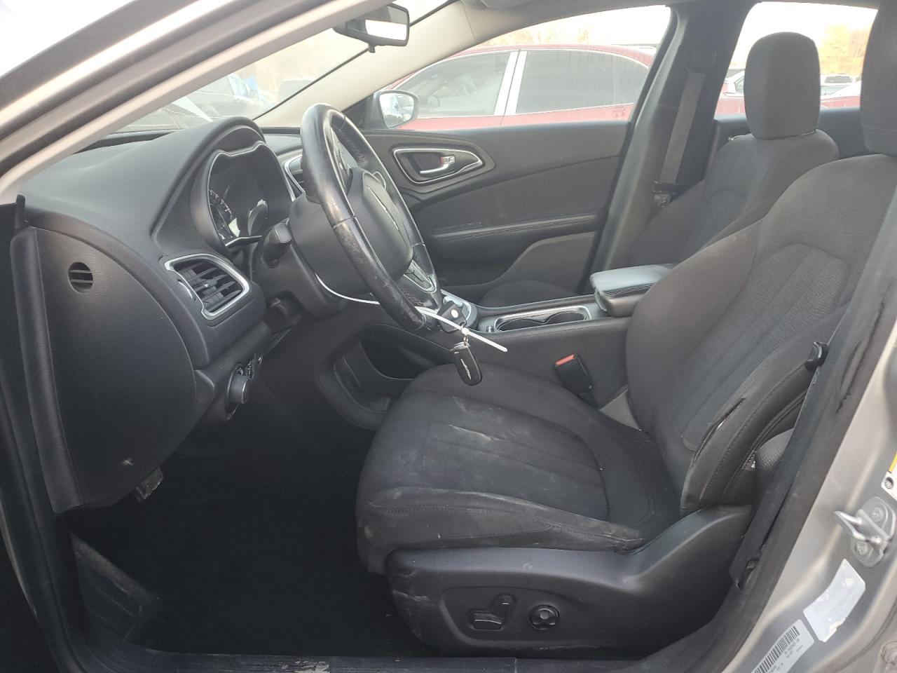 2015 Chrysler 200 Limited VIN: 1C3CCCAB3FN664492 Lot: 92718615