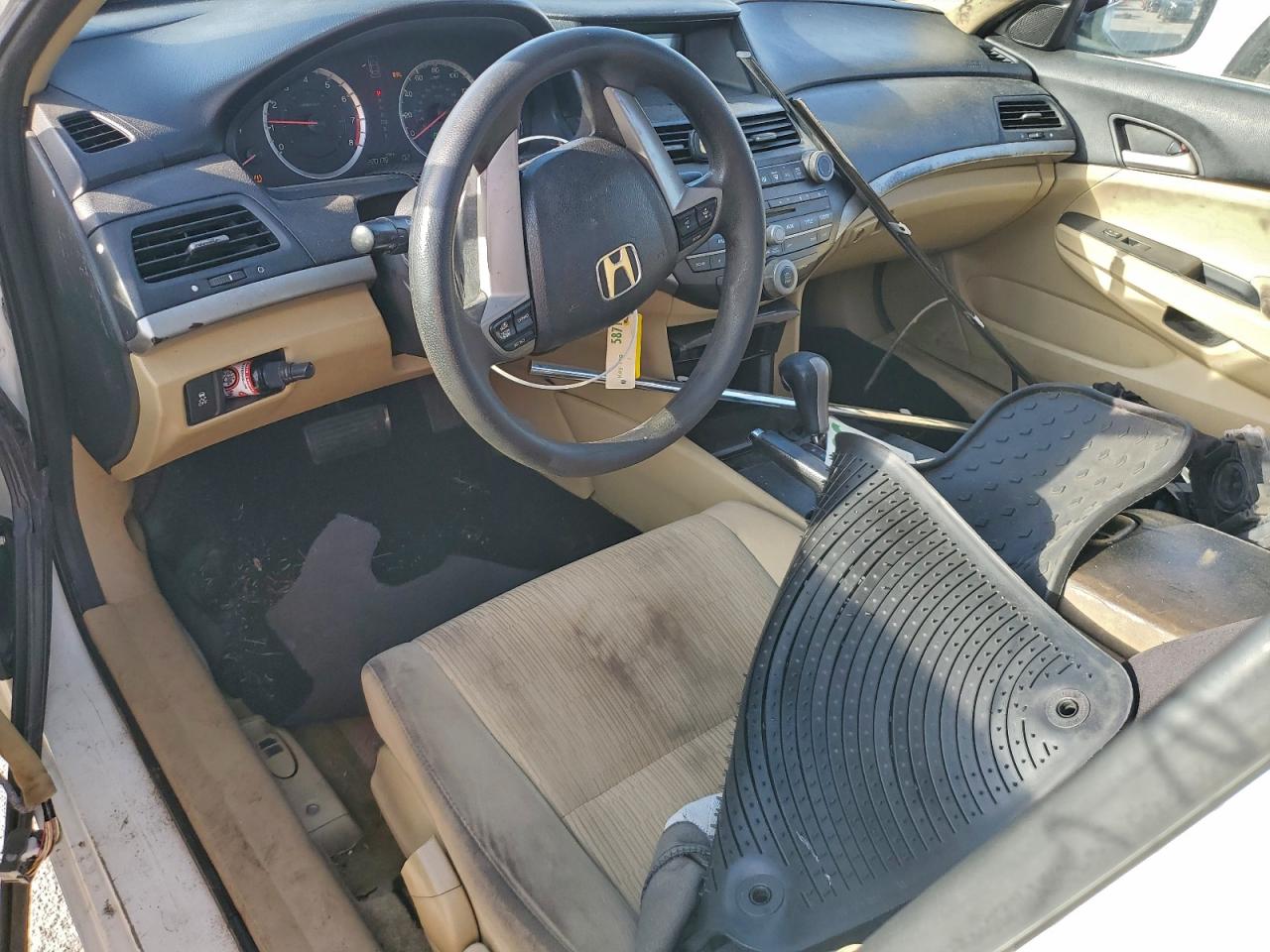 2011 Honda Accord Lx VIN: 1HGCP2F35BA078066 Lot: 93717625